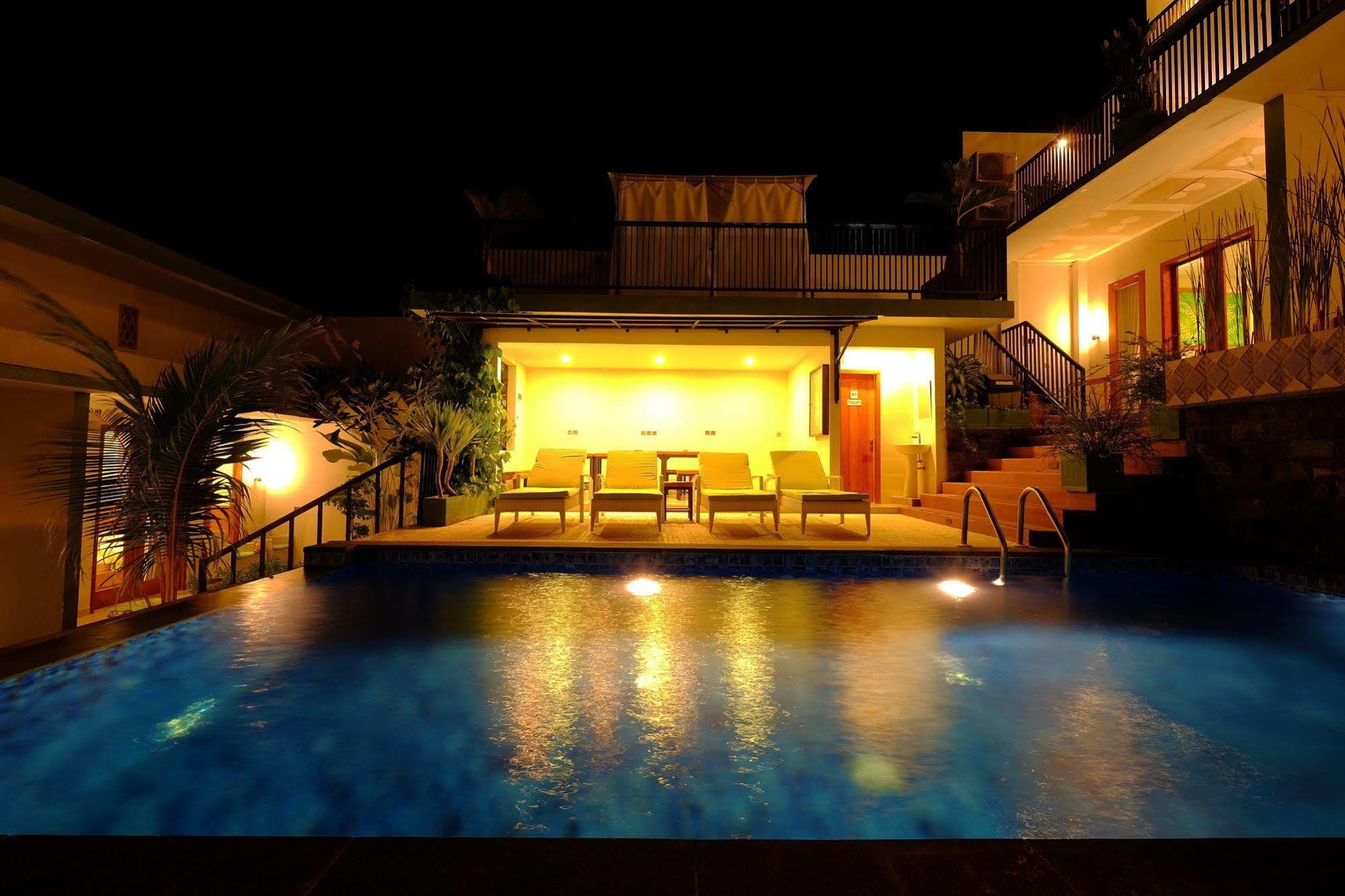 Villa Mata'Ano Мангсит Экстерьер фото